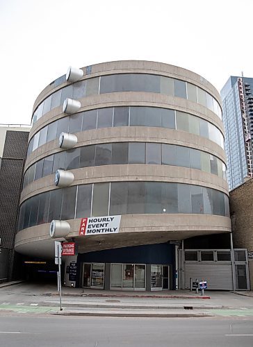 JESSICA LEE / WINNIPEG FREE PRESS

Garry Street parkade at 234-246 Portage is photographed on March 29, 2022.