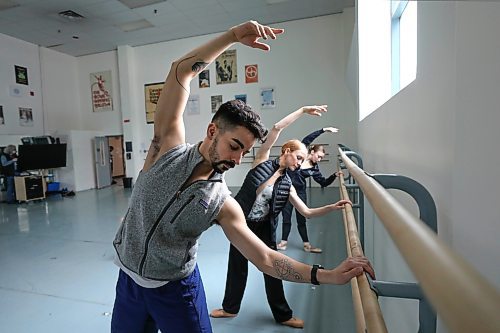 \RUTH BONNEVILLE / WINNIPEG FREE PRESS

ENT - RWB

Casual photos of a few dancers in the company during brief warmup in one of the dance studios and talking with reporter afterward. 

Names:  Alanna McAdie (long sleeved),  Elizabeth Lamont (vest) and Stephan Azulay.  

Story: Reporter having a casual chat with company members about the upcoming 2022/23 season in one of their studios.  


Jen Zoratti
Columns + features, Winnipeg Free Press 

March 30th,  2022
