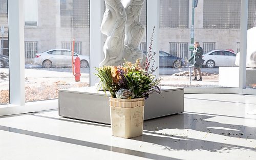 JESSICA LEE / WINNIPEG FREE PRESS

Flowers for Art in Bloom are photographed at Winnipeg Art Gallery on March 31, 2022.