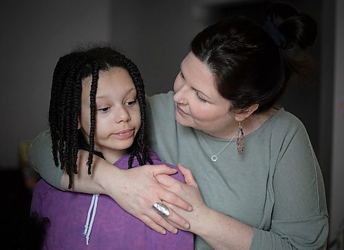 JESSICA LEE / WINNIPEG FREE PRESS

Ava Fryza-Alleyne, 9, is photographed at her home with mom Breanne Fryza on April 5, 2022. In 2021, Fryza-Alleyne was in the hospital after being diagnosed with ulcerative colitis.

Reporter: Chris
