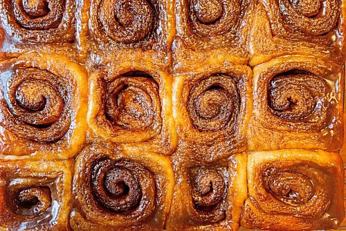 Mike Sudoma / Winnipeg Free Press
A sampling of bread maker, Jared Ozuk’s handmade cinnamon buns Tuesday evening
April 5, 2022