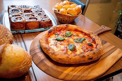 Mike Sudoma / Winnipeg Free Press
A sampling of bread maker, Jared Ozuk&#x2019;s creations including pizza, dinner rolls and cinnamon buns
April 5, 2022