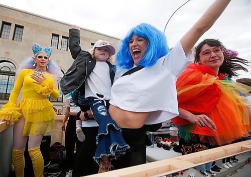 JOHN WOODS / WINNIPEG FREE PRESS
People take part in the Pride Parade in downtown Winnipeg Sunday, June 5, 2022. 

Re: gabby