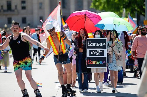 JOHN WOODS / WINNIPEG FREE PRESS
People take part in the Pride Parade in downtown Winnipeg Sunday, June 5, 2022. 

Re: gabby