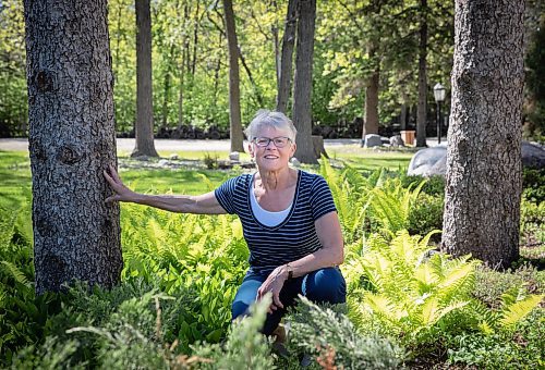 JESSICA LEE / WINNIPEG FREE PRESS

Ruth Booth, 77, volunteers on the organizing committee for the Urban Retreats Garden Tour. She is photographed at her home on June 6, 2022.

Reporter: Aaron Epp





