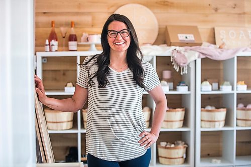 MIKAELA MACKENZIE / WINNIPEG FREE PRESS

Candace Alarie, owner of Soak Bath Co, poses for a portrait in her business in Niverville on Monday, June 6, 2022.  For Gabby story.
Winnipeg Free Press 2022.