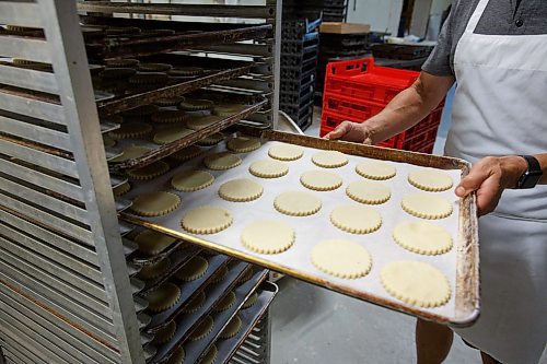 MIKE DEAL / WINNIPEG FREE PRESS
Cookies waiting to be baked.
Russ Meier, owner of the Donut House, 500 Selkirk Avenue, which has been around in one form or another - OK, mostly round - for 75 years, this year.
220913 - Tuesday, September 13, 2022.