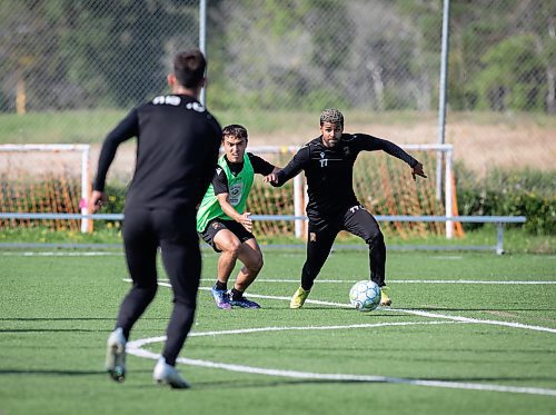 JESSICA LEE / WINNIPEG FREE PRESS

Valour player Federico Pe&#xf1;a (77) is photographed at practice on September 13, 2022 at University of Manitoba.

Reporter: Joshua Frey-Sam