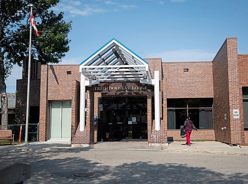 JESSICA LEE / WINNIPEG FREE PRESS

A person walks toward the Fred Douglas Lodge on September 13, 2022.

Reporter: Kevin Rollason