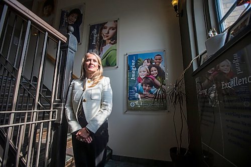 MIKAELA MACKENZIE / WINNIPEG FREE PRESS

Noni Classen, with the Canadian Centre for Child Protection, poses for a portrait in Winnipeg on Tuesday, Sept. 13, 2022. She weighed in on the lack of transparency with teacher misconduct. For Katrina story.
Winnipeg Free Press 2022.