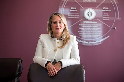 MIKAELA MACKENZIE / WINNIPEG FREE PRESS

Noni Classen, with the Canadian Centre for Child Protection, poses for a portrait in Winnipeg on Tuesday, Sept. 13, 2022. She weighed in on the lack of transparency with teacher misconduct. For Katrina story.
Winnipeg Free Press 2022.