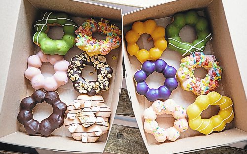 JESSICA LEE / WINNIPEG FREE PRESS



Mochi donuts are photographed at Not a Donut on October 26, 2021. The donuts are made with rice flour and come in flavours like chocolate, matcha, blueberry and coffee.



Reporter: Eva