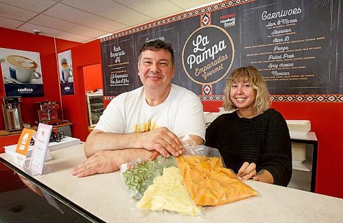 MIKE DEAL / WINNIPEG FREE PRESS

One of the biggest draws at Taco, the Maury family's newest restaurant venture, is the bags of pre-made pasta dinners. “I’m gonna do the effort and you can take the credit… I’m OK with that," says Alfonso Maury, with daughter Nadia Maury. 