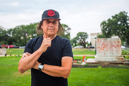 MIKAELA MACKENZIE / WINNIPEG FREE PRESS files
Vince Fontaine, an Ojibway musician and lead singer of Eagle & Hawk and Indian City, poses for a portrait by the empty platform on the legislative grounds in Winnipeg on Monday, July 12, 2021. He is one of several local Indigenous artists sharing their thoughts on what should replace the toppled statue of Queen Victoria at the Manitoba Legislative Building. For Eva Wasney story.
Winnipeg Free Press 2021.