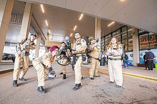 Mike Sudoma / Winnipeg Free Press
The Ghost Busters of Winnipeg take a break from their booth at Comic Con Saturday afternoon
October 30, 2021