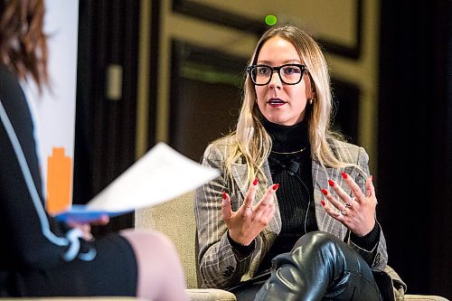 MIKAELA MACKENZIE / WINNIPEG FREE PRESS



Kathleen Prendiville, partner lead at Google Canada, speaks to moderator Liz Choi at a Chamber of Commerce luncheon at the Fairmont in Winnipeg on Thursday, Nov. 18, 2021. For Gabrielle story.

Winnipeg Free Press 2021.