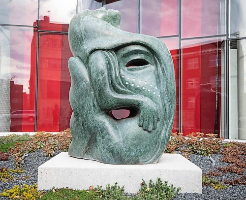 JESSICA LEE / WINNIPEG FREE PRESS



A sculpture titled Tuniigusiia/The Gift outside WAG by artist Goota Ashoona is photographed on November 5, 2021. The sculpture was commissioned by the Manitoba Teachers Society and is made of Verde Guatemala marble.



Reporter: Jen