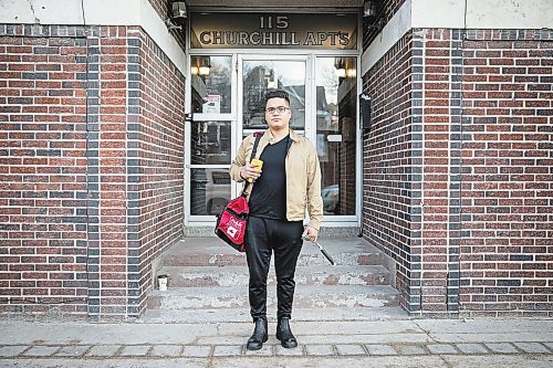 JESSICA LEE / WINNIPEG FREE PRESS



Raini Bowers began freelance building IKEA furniture, among other brands, to make ends meet during the pandemic. He is photographed on November 29, 2021 at his apartment holding tools that he brings in his red bag to his freelance builds. 



Reporter: Gabby