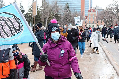 TYLER SEARLE / WINNIPEG FREE PRESS



Hundreds rallied on the steps of the UM administrative building in support of UFMA strike.



UMFA President Orvie Dingwall.



December 2, 2021

Winnipeg Free Press 2021