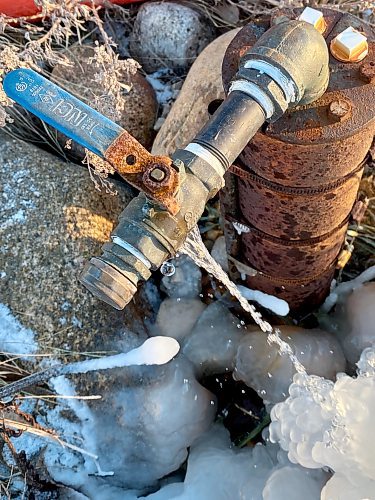 Marc LaBossiere / Winnipeg Free Press
The decades-old brass ball valve had cracked, allowing the artesian well to spring a leak.