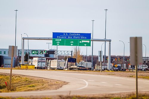 MIKAELA MACKENZIE / WINNIPEG FREE PRESS



The border of the United States, now open to Canadians for the first time since March 2020, at Emerson on Monday, Nov. 8, 2021. For Malak story.

Winnipeg Free Press 2021.