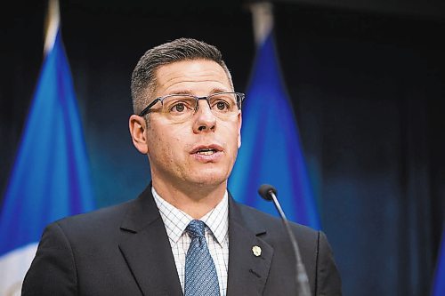 MIKAELA MACKENZIE / WINNIPEG FREE PRESS



Mayor Brian Bowman speaks at a press conference announcing the Alternative Response to Citizens in Crisis pilot project in Winnipeg on Monday, Nov. 29, 2021. For Joyanne story.

Winnipeg Free Press 2021.