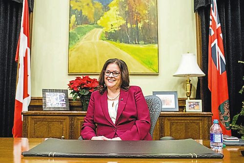 MIKAELA MACKENZIE / WINNIPEG FREE PRESS

Manitoba Premier Heather Stefanson sits with Free Press reporter Carol Sanders during a year-end interview at the Legislative Building Tuesday, December 21, 2021.