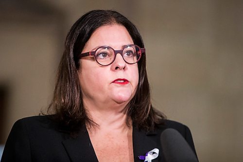 MIKAELA MACKENZIE / WINNIPEG FREE PRESS



Premier Heather Stefanson speaks at a ceremony for the National Day of Remembrance and Action on Violence Against Women at the Manitoba Legislative Building in Winnipeg on Monday, Dec. 6, 2021. For Danielle (?) story.

Winnipeg Free Press 2021.