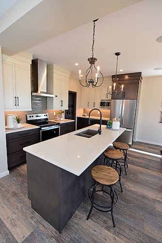 Todd Lewys / Winnipeg Free Press files
Manitoba’s best home builders will be presenting more than 100 unique new show homes at the Spring Parade of Homes, which kicks off on Feb. 26. 