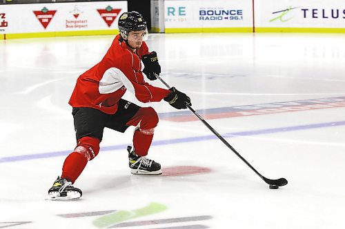 Brandon Wheat Kings forward Jake Chiasson glides around the ice at Westoba Place during his first skate since suffering a shoulder injury in September. (Perry Bergson/The Brandon Sun)
Feb. 1, 2022