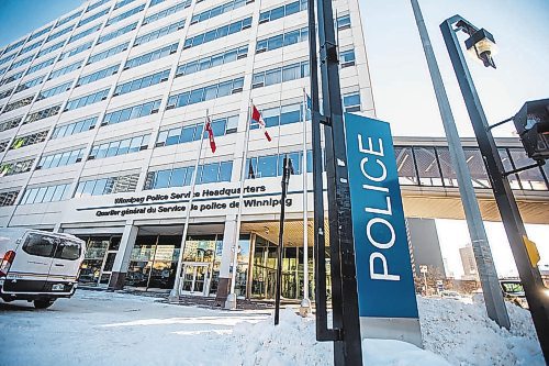 MIKAELA MACKENZIE / WINNIPEG FREE PRESS



The Winnipeg Police Service headquarters, where an individual doused himself in flammable liquid and attempted to light himself on fire, in Winnipeg on Wednesday, Jan. 19, 2022. For --- story.

Winnipeg Free Press 2022.