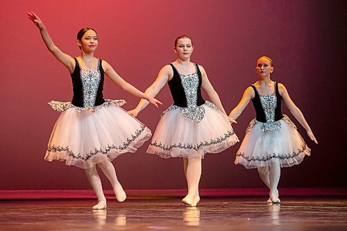 Madelyn Albert (left) Alyx Doyle and Xylia Crossman perform in the ballet session of the Steppin’ Time Dance Studios 2022 Showcase. The showcase takes place over four days and features more than 200 performances in front of a live audience for the first time in two years. The next session will take place Thursday and features stage dance and jazz. On Friday the showcase will include tap dancing. The event concludes Saturday with a ballet, pointe, lyrical, modern, acro and hip hop performances. (Chelsea Kemp/The Brandon Sun)