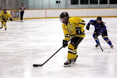 Captain Louise Fergusson had five points in three games for the Yellowhead Chiefs during their opening round sweep of the Eastman Selects. (Lucas Punkari/The Brandon Sun)