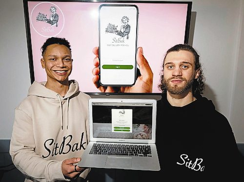 Connor Bowey (left) and Dustin Roitelman are launching SitBak, an app that will offer home delivery of cannabis products. (Mike Deal/Winnipeg Free Press)

