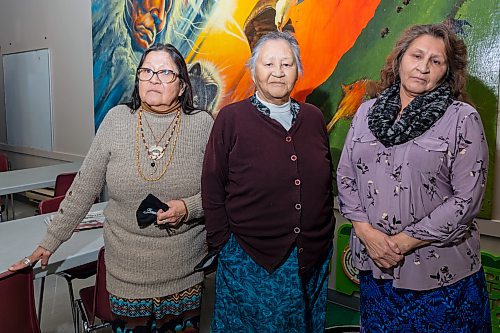 Healing the Family Within session participants Julia Brandon (left), Alice Rose Clearsky and Linda Clearsky at the Mahkaday Ginew Memorial Centre Friday. (Chelsea Kemp/The Brandon Sun)