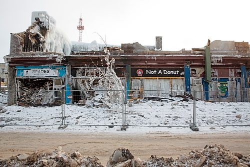 MIKE DEAL / WINNIPEG FREE PRESS

The destroyed store fronts of the Kirkwood Block at Portage Avenue and Langside Street.

Fire ripped through the structure at the beginning of February. 

See Ben Waldman story

220209 - Wednesday, February 09, 2022.