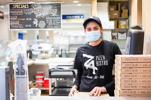 MIKAELA MACKENZIE / WINNIPEG FREE PRESS



Anmol Dhaliwal poses for a portrait at the CityPlace food court in Winnipeg on Thursday, March 3, 2022. For Chris Kitching story.

Winnipeg Free Press 2022.