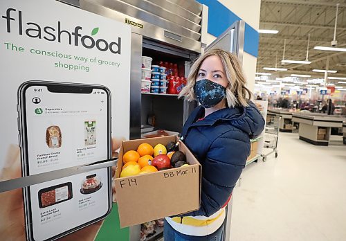 RUTH BONNEVILLE / WINNIPEG FREE PRESS



BIZ - Flashfood



Lea Cot&#xe9;, the Green Action Centre&#x2019;s compost program coordinator, with a box of fruit purchased through the flash food app for $5 at The Gateway Superstore.



What: Lea regularly buys from Flashfood, an app offering 50 per cent off food near its expiry date. Loblaw brands (Superstore, No Frills) are partnered with it in Winnipeg.





March 10th,  2022