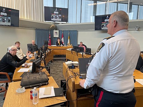 Coun. Barry Cullen (Victoria) asks Brandon Police Service Chief Wayne Balcaen about the $60,000 the service spent on transferring prisoners to and from the Winnipeg Remand Centre in 2021. (Colin Slark/The Brandon Sun)