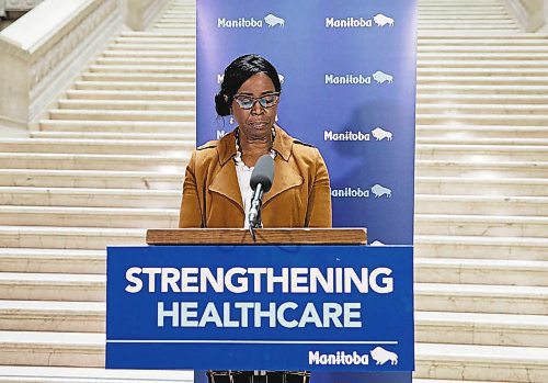 JESSICA LEE / WINNIPEG FREE PRESS



Health Minister Audrey Gordon speaks to press on April 25, 2022 at the Legislative Building about organ donation.



Reporter: Carol