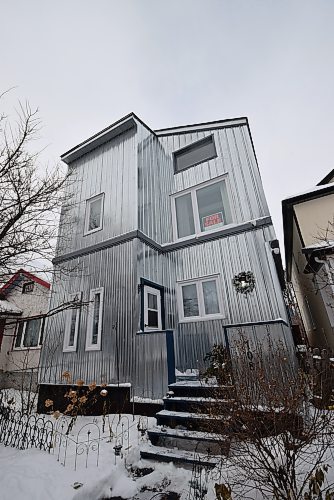 Photos by Todd Lewys / Winnipeg Free Press
This unique and well-appointed two-storey home was rebuilt in 1984, and has since been extensively updated.