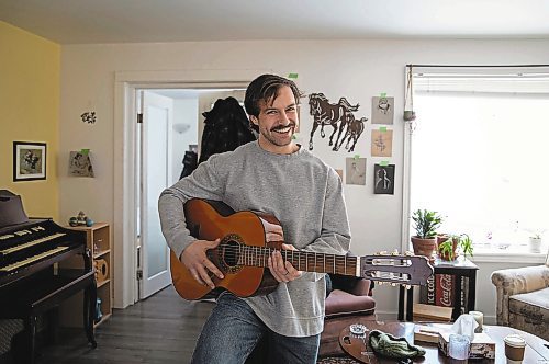 JESSICA LEE / WINNIPEG FREE PRESS

Roman Clarke is photographed in his home on November 15, 2022.

Reporter: Ben Waldman
