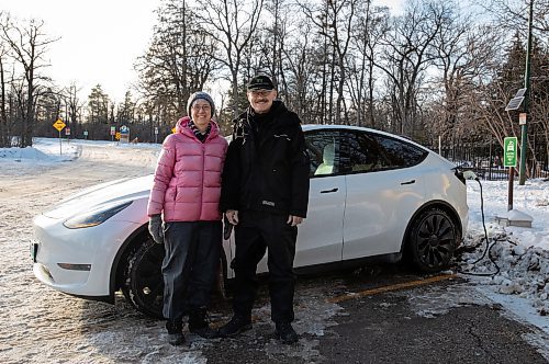 JESSICA LEE / WINNIPEG FREE PRESS

Robert Elms (in black) and friend Lois Bergen are photographed in their Tesla at Assiniboine Park on November 21, 2022. 

Reporter: Gabrielle Piche