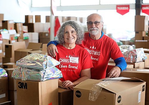 RUTH BONNEVILLE / WINNIPEG FREE PRESS 

CHEER BOARD

Volunteer  couple, Al Altomare and his wife Susan, volunteer full time with the Christmas Cheer Board through the holiday season.  

See Josh's  Miracle on Mountain story. 

Dec 8th,  2022