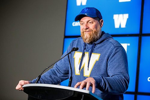 MIKAELA MACKENZIE / WINNIPEG FREE PRESS

Head coach Mike O&#x2019;Shea speaks to the media at an end-of-season wrap up at IG Field in Winnipeg on Thursday, Nov. 24, 2022. For Jeff Hamilton story.
Winnipeg Free Press 2022.