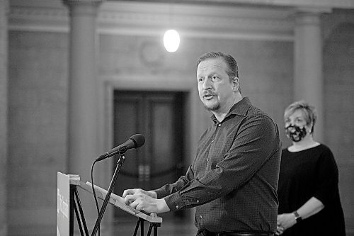 MIKE SUDOMA / WINNIPEG FREE PRESS 

Kevin Rebeck, President of Manitoba Federation of Labour, talks with media about how the the Conservative Party&#x2019;s proposed Bill 16 will effect industry during a press conference at the Manitoba Legislative Building Friday.

March 19, 2021