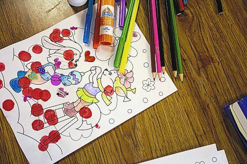 Daniel Crump / Winnipeg Free Press. A festive Christmas scene coloured by a youngster at a Christmas event for recently arrived Ukrainian kids at Oseredok Ukrainian Cultural and Educational Centre. December 10, 2022.