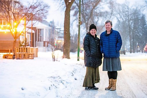 MIKAELA MACKENZIE / WINNIPEG FREE PRESS

Mel Bowman Wilson (left) and Grace Sheppard, co-organizers for the third Wolseley hamper program, pose for a photo in Winnipeg on Friday, Dec. 9, 2022. For Malak Abas story.
Winnipeg Free Press 2022.