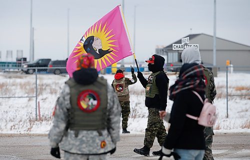 JOHN WOODS / WINNIPEG FREE PRESS
Friends and family of MMIWG close down Brady Road and the entrance to the Brady Road landfill Sunday, December 11, 2022. The group is calling the closure of the landfill so that it can be searched for missing people.

Re: kitching