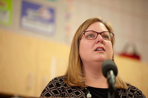 ETHAN CAIRNS / WINNIPEG FREE PRESS
Mental Health and Community Wellness Minister Sarah Guillemard speaks at an announcement for student nutrition in Winnipeg schools Thursday, September 1, 2022